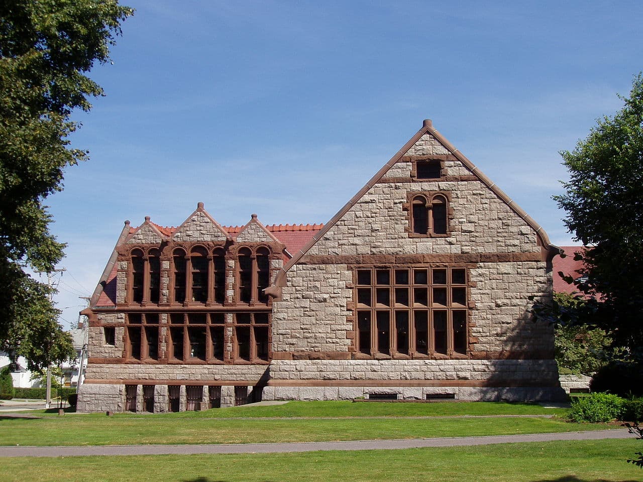 Thomas Crane Public Library in Quincy Center